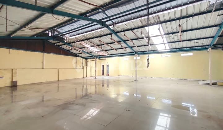 Gudang & Toko & Kantor Di Mainroad Kopo, Shm, Dekat Exit Tol Kopo
