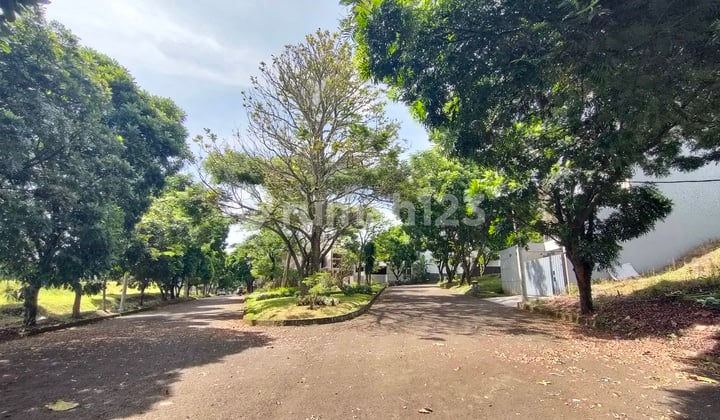 Tanah Di Perumahan Budi Indah - Jl. Acasia Hadap Barat Daya