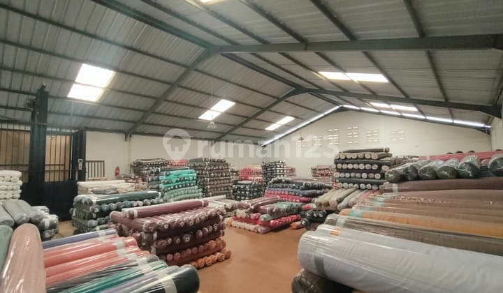 Gudang di komplek Nanjung industrial , Taman Kopo Indah 714 m² SHM - Sertifikat Hak Milik