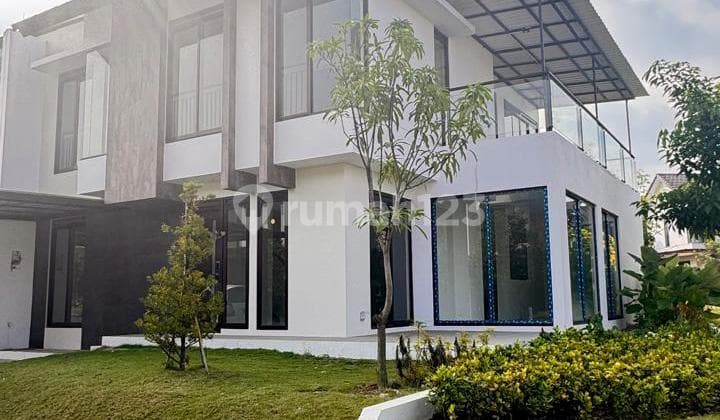 Rumah Baru Hoek Taman di Tatar Simakirana Kbp, 2 Lantai