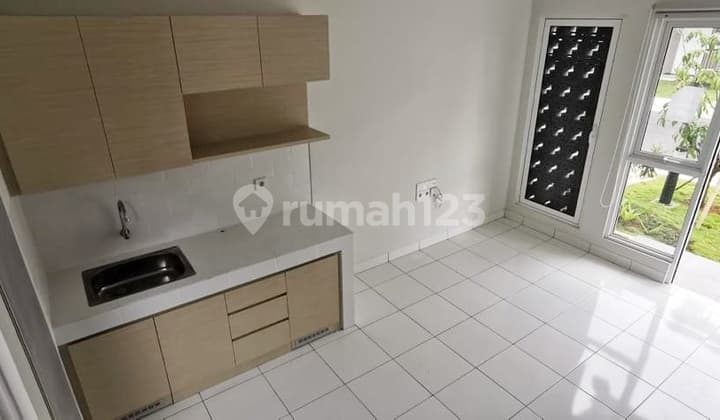 Rumah 2 Lantai Cluster Dayana Summarecon