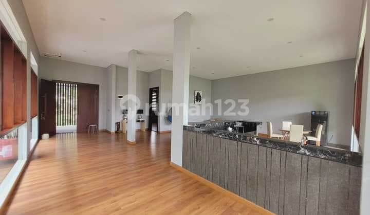 Rumah 2 Lantai Minimalis Lux Setraduta, Bandung