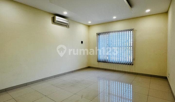 2 Ruko Rendeng Sudirman Siap Pakai Cocok Untuk Kantor & Tempat Usaha Bagus 570 m2 SHM Sudirman, Bandung