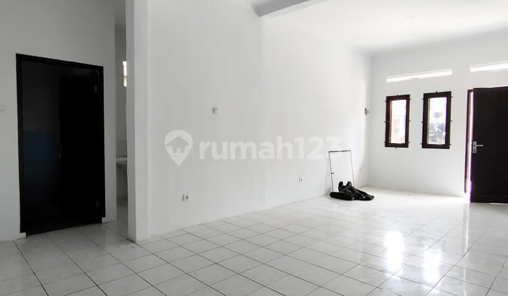 Rumah TKI 1 Terenovasi Unfurnished SHM Taman Kopo Indah, Bandung