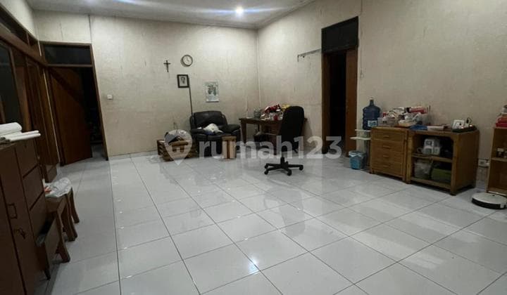 Rumah Singgasana Pradana Special Unit 2 Lantai SHM Eksklusif