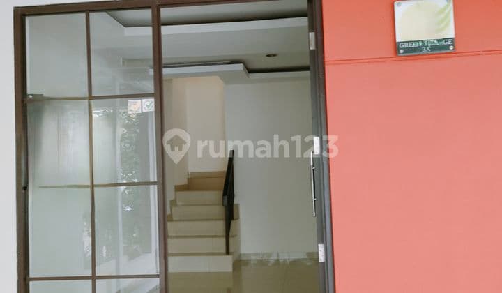 Dijual Rugi Rumah Green Village , Dekat Green Lake City , Cipondoh, Tangerang