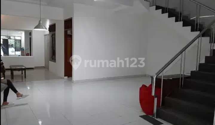 Dijual Rumah Intercon Taman Kebon Jeruk , Kebon Jeruk Dekat Puri , Meruya , Jakarta Barat