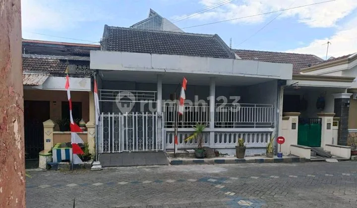 Dijual Rumah Babatan Indah Surabaya Siap Huni Dijual Rumah Babatan Indah Surabaya Siap Huni