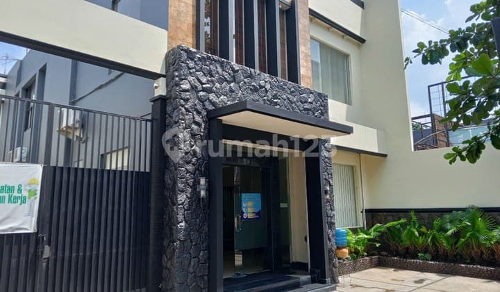 Dijual Tempat Usaha Surabaya Pusat Bagus Siap Pakai Strategis