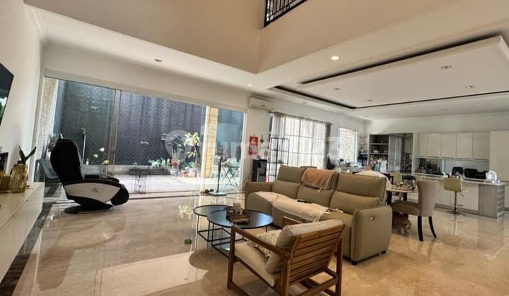 Dijual Rumah Mewah di Summarecon Gading Serpong