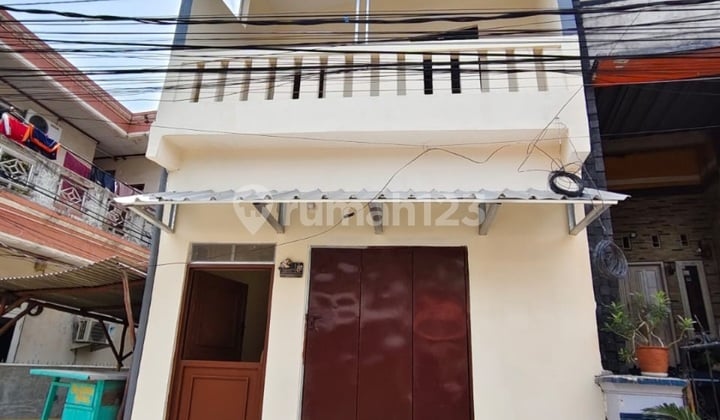 New House + Stall in South Ancol- Sunter Agung