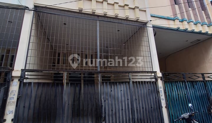Dijual Rumah 2 1/2 LT + Balkon di Pademangan Timur - Jakarta Utara