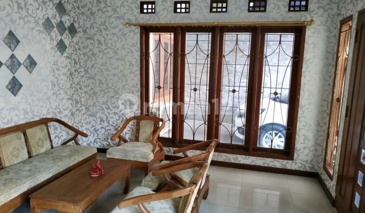 Rumah 2 Lantai Mekar Wangi