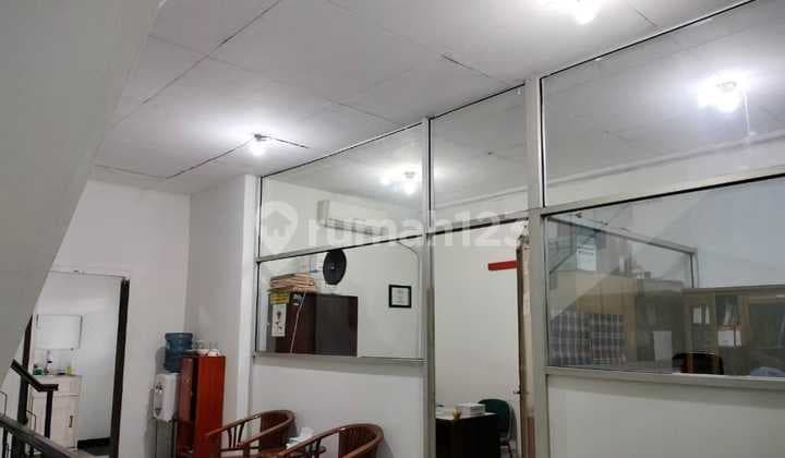 Shop house in Pasirkoja, Bandung 400 m Good