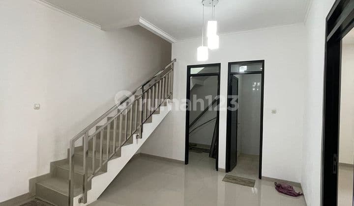 Rumah Baru Unfurnished di Sumber Sari , Bandung