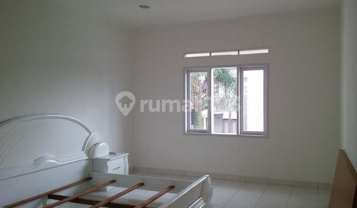 Sewa Rumah Setraduta