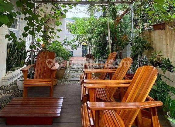 Rumah Mewah Semi Furnish Di Turangga Siap Huni