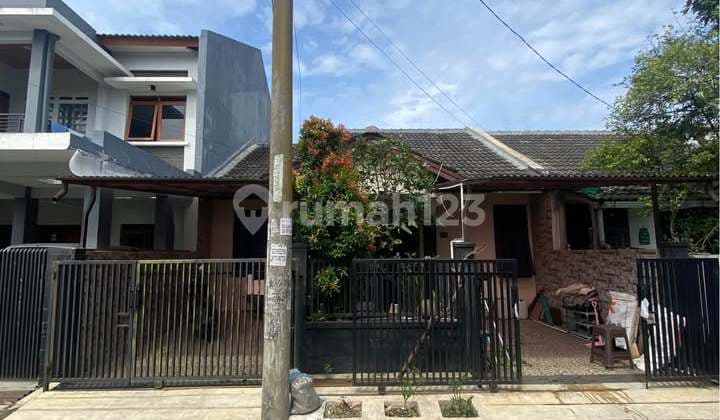 Rumah Minimalis di Komplek Margawangi Estate Siap Huni