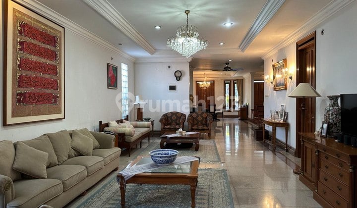 Rumah Mewah dan Luas Sayap Dago Dekat Kampus