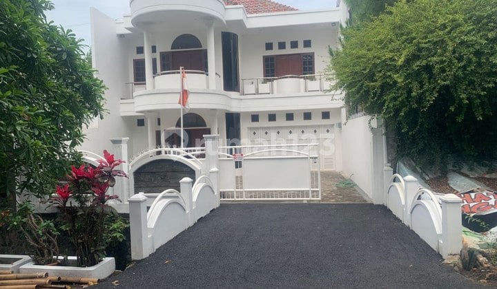 Rumah Siap Huni Lokasi Strategis Tengah Kota