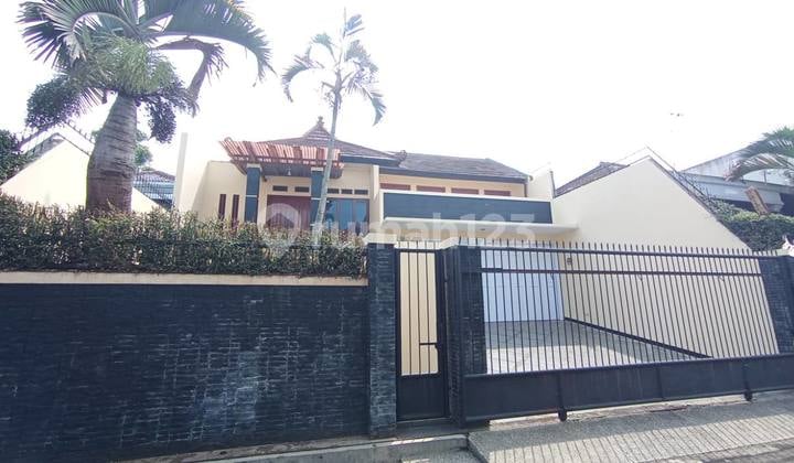 Rumah Luas Harga Murah di Komplek Unpad Cigadung