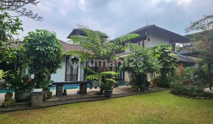 Rumah Mewah dan Asri di Kawasan Bandung Utara Geger Kalong
