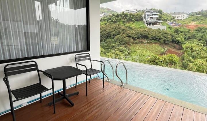 Rumah Villa Full Funish Ada Kolam Renang di Dago Village