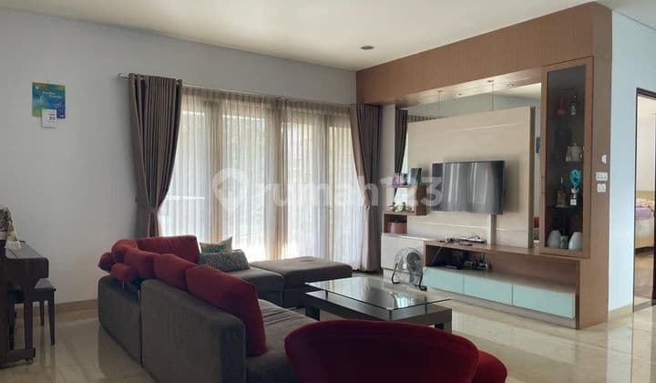 Rumah 2 Lantai Bagus Unfurnished SHM di Setrasari Raya, Bandung