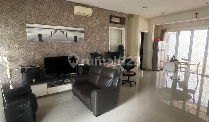 For Sale Fast House in Green Lake City