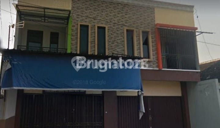 Ruko 2,5 Lantai Tepi Jalan Ramai Dekat Pintu Tol