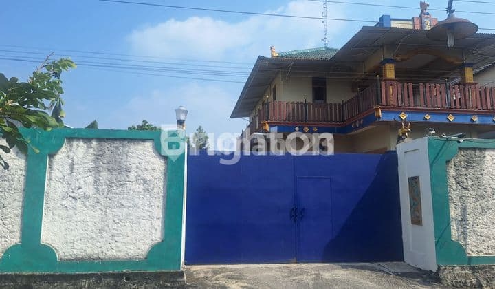 GUDANG DILENGKAPI BANGUNAN RUMAH, BISA UNTUK MESS KARYAWAN, AKSES TRUK TRONTON, PARKIRAN LUAS, AREA MASARAN SRAGEN