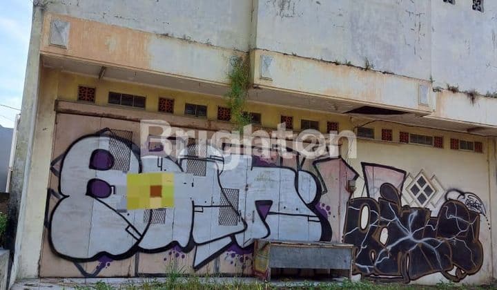 TANAH BONUS BANGUNAN, BENTUK KOTAK, LEBAR DEPAN 15 METER, DAERAH PAKEL , CUMA 5 MENIT KE EXIT TOLL NGEMPLAK SOLO