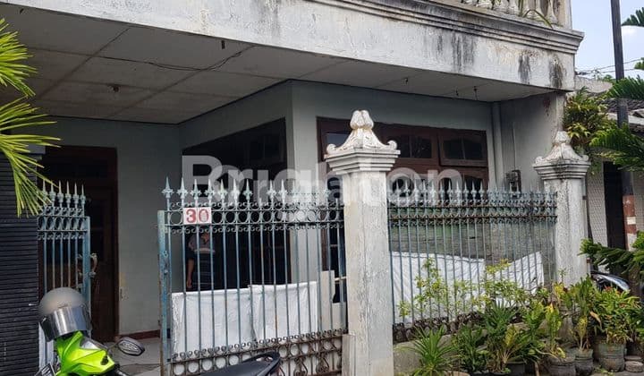 RUMAH MURAH, HANYA 5 MENIT KE THE PARK MALL DAN PAKUWON MALL SOLO BARU