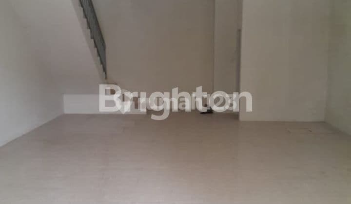 RUKO STRATEGIS 3 LANTAI DI AREA PERDAGANGAN