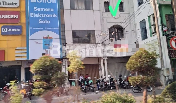 RUKO 4 LANTAI, STRATEGIS DI JALAN SLAMET RIYADI SOLO RUKO 4 LANTAI, STRATEGIS DI JALAN SLAMET RIYADI SOLO