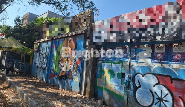 TANAH STRATEGIS TENGAH KOTA SOLO, DENGAN LEBAR DEPAN 20 METER. DEKAT STASIUN BALAPAN , SMA WARGA, DAN PASAR GEDE