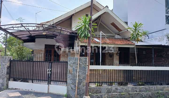 Rumah Hook Minimalis Sederhana Area Banyuanyar, Banjarsari, Solo