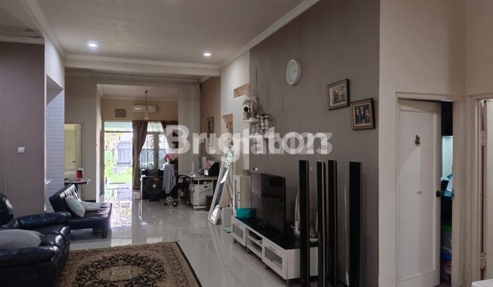 RUMAH TENGAH KOTA SOLO FULL FURNISHED DEKAT SOLO GRAND MALL