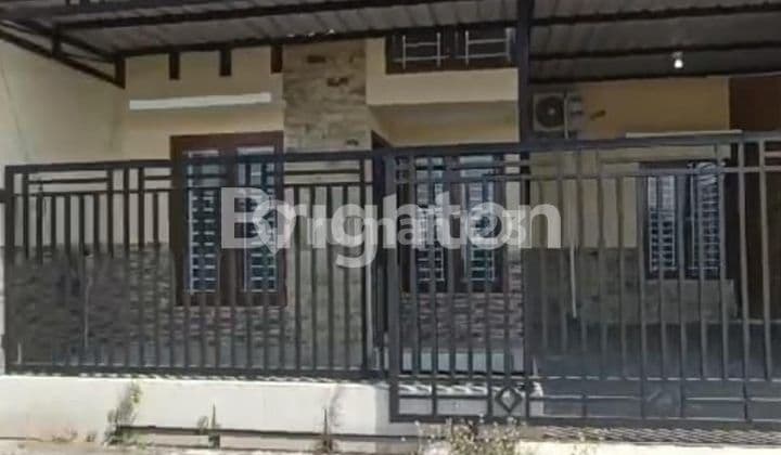 RUMAH 1 LANTAI BERPAGAR MINIMALIS TENGAH KOTA SOLO