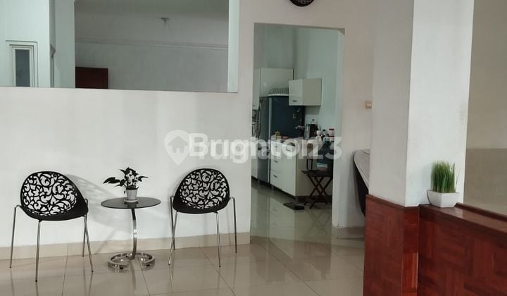 RUMAH 3 LANTAI TENGAH KOTA SOLO LUAS TANAH 414 m2 LUAS BANGUNAN 650 m2