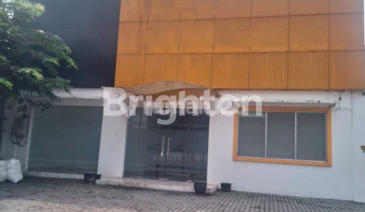 RUKO (BANGUNAN RUANG USAHA) PINGGIR JALAN RAYA UTAMA RAMAI BISA DIAKSES TRUCK CONTAINER, TRUCK TRAILER, TRUCK WINGBOX