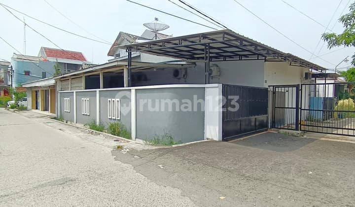 Dijual Cepat Rumah Usaha Posisi Hook di Harapan Indah