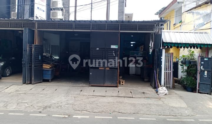 Dijual Ruko di Senen - Lokasi Strategis!