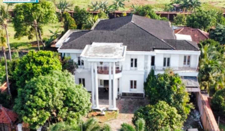 Dijual Rumah Mewah Nuansa Villa di Tapos - Depok