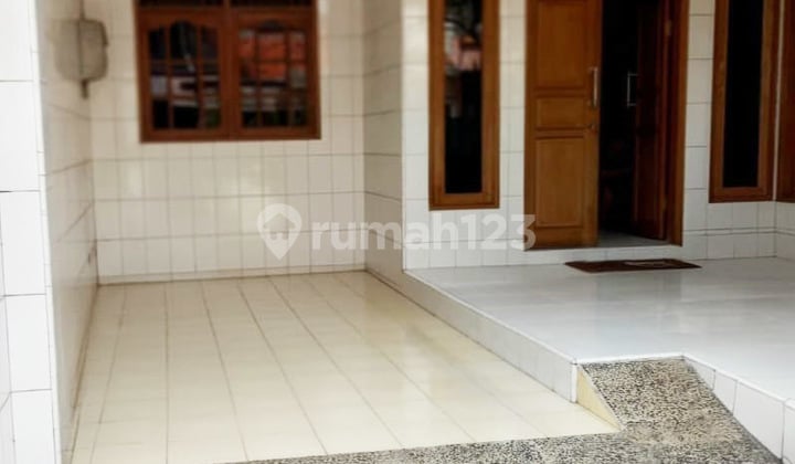 Dijual Rumah 2 Lantai di Green Garden Jakarta Utara