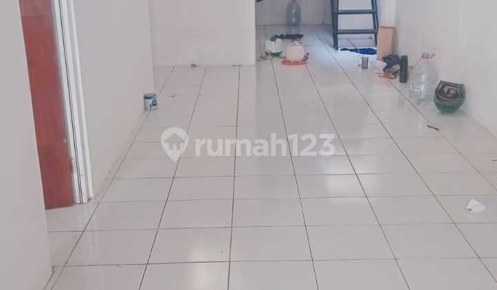 Disewakan Rumah di Kelapa Gading, Lokasi Strategis - Harga Nego!