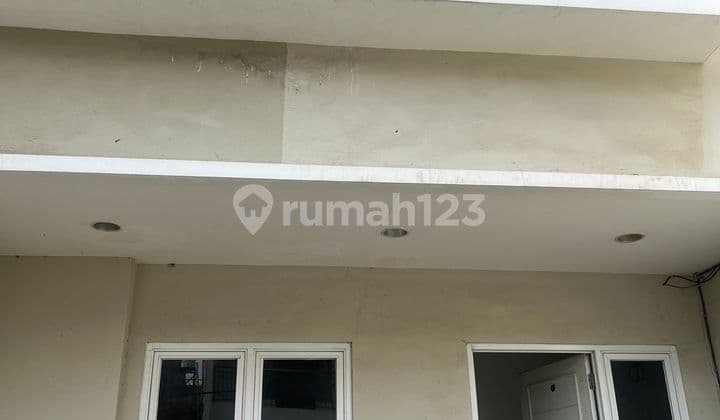 Disewakan Rumah di Gading Griya Lestari, Jakarta Utara