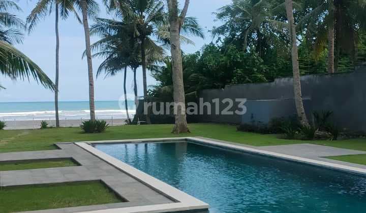 Dijual brand new villa beach front balian beach