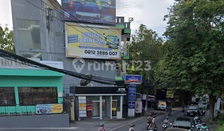 Dijual Tanah Bonus Bangunan Lantai 3 Lokasi Jalan Utama Raya Canggu Tibubeneng Sebelah Pepito Canggu