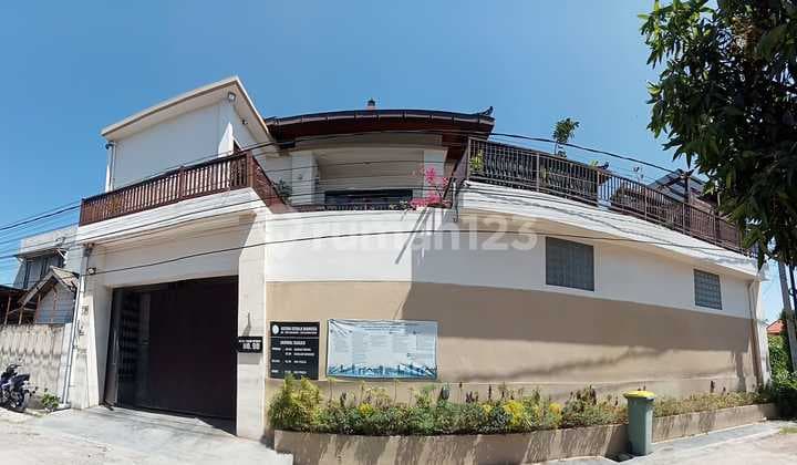 Dijual Rumah Mewah 2 Lantai di Renon, Denpasar